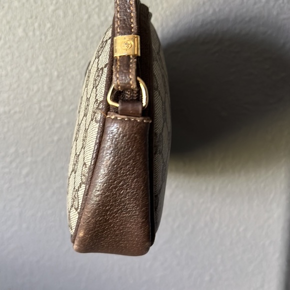 Authentic Gucci Vintage Interlocking G - Picture 6 of 15